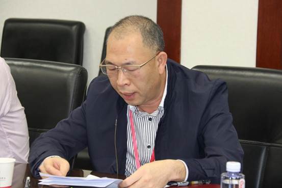 說明: 深圳職業(yè)技術(shù)學(xué)院黨委副書記、紀(jì)委書記楊平現(xiàn)場致辭