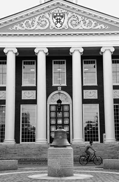 還在糾結(jié)選哪個學(xué)校？ 美國最有價值大學(xué)出爐