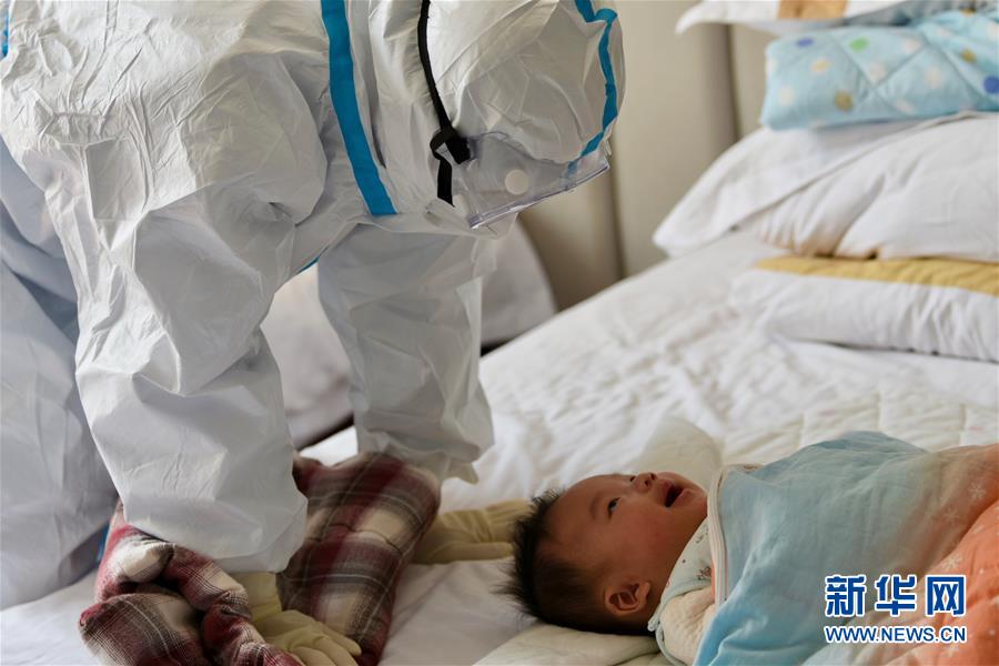 (社會(huì))(3)“‘護(hù)士媽媽’麻煩再幫我照顧孩子14天”