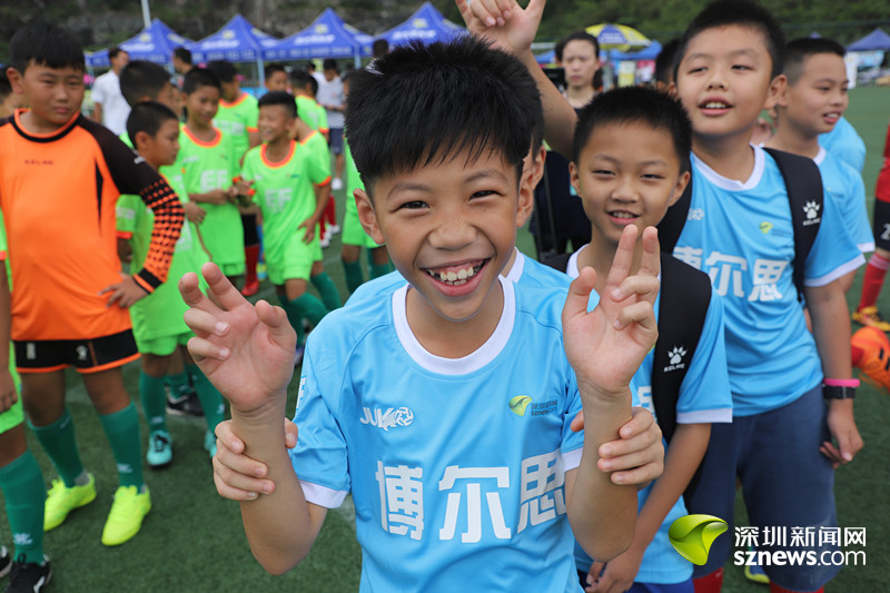  “足球讓我快樂！”